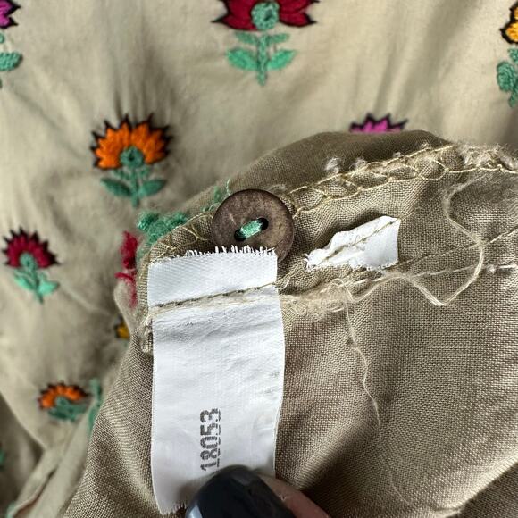 Generation Cottage Tunic Top Womens 8 Tan Embroidered Floral Smocked Modest Boho - Picture 12 of 16